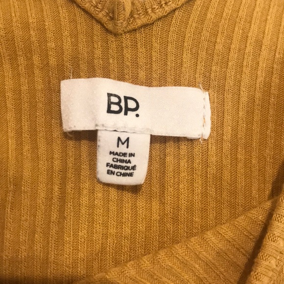 Cropped Tanktop - Picture 3 of 3